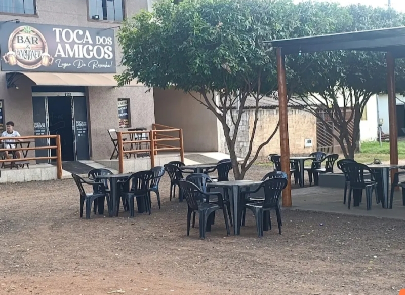 Turismo toca-dos-amigos